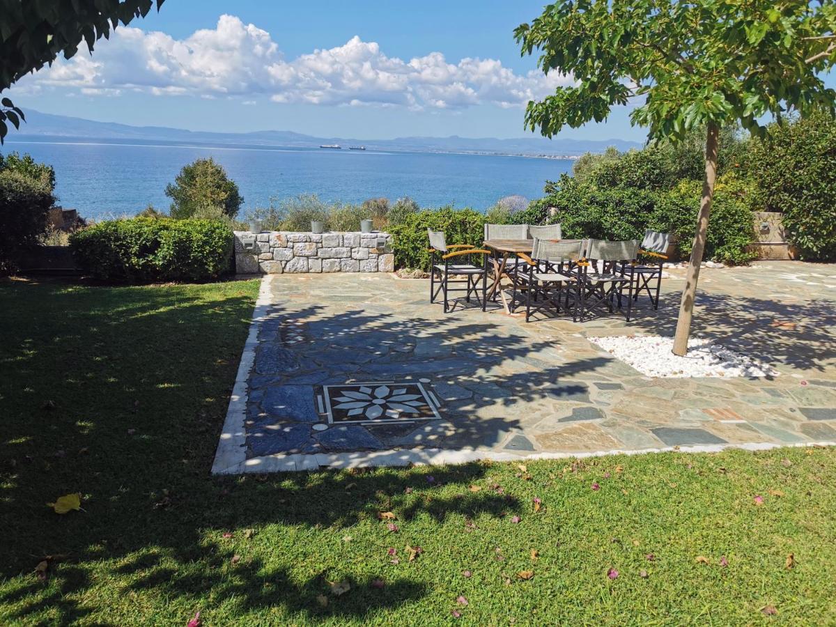 Messinian Blue Seaside Villa Kalamáta Eksteriør bilde