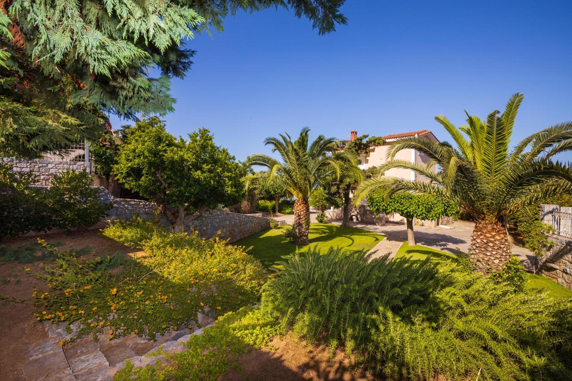 Messinian Blue Seaside Villa Kalamáta Eksteriør bilde