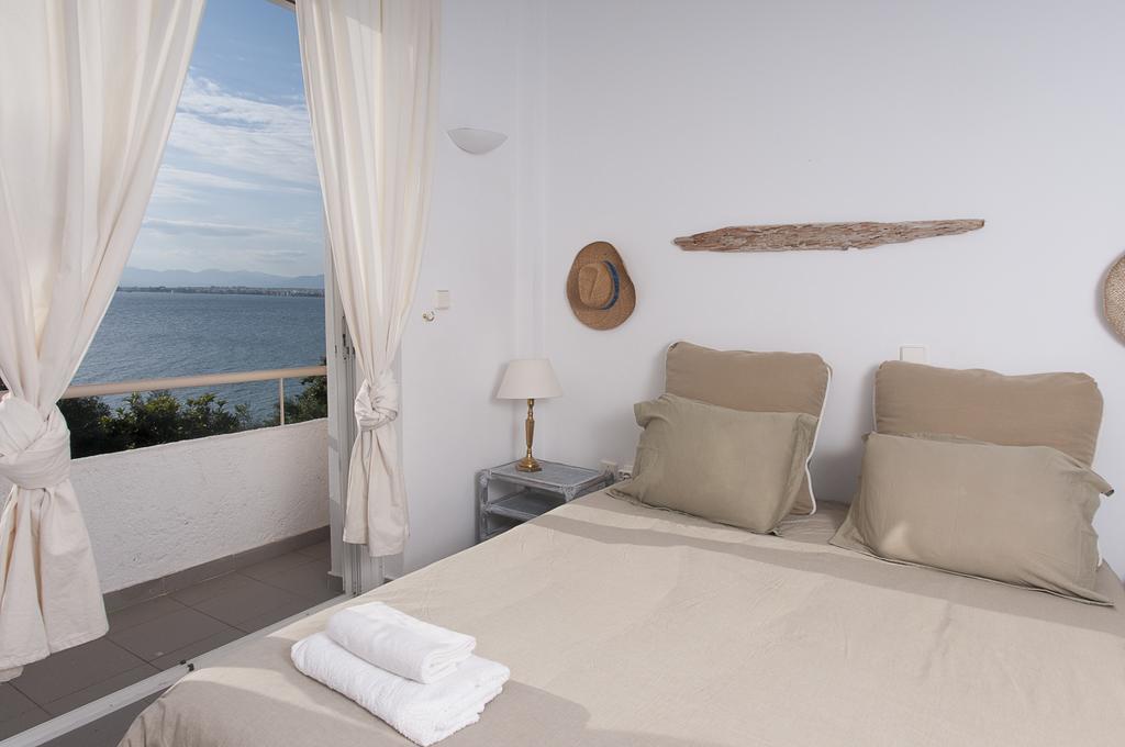 Messinian Blue Seaside Villa Kalamáta Eksteriør bilde